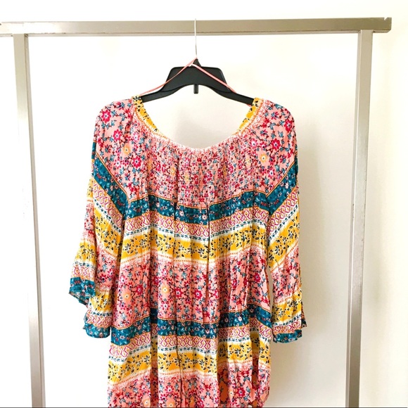 🆕 Plus Size Floral Peasant Top - Picture 2 of 2